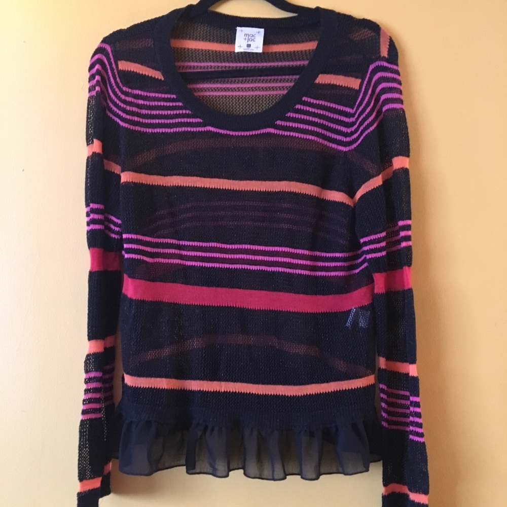 Beautiful shimmery sweater!
